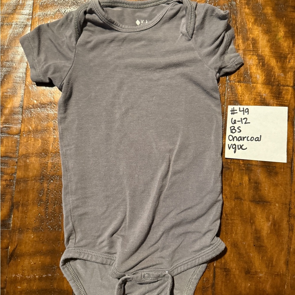 Kyte BABY Charcoal Bodysuit